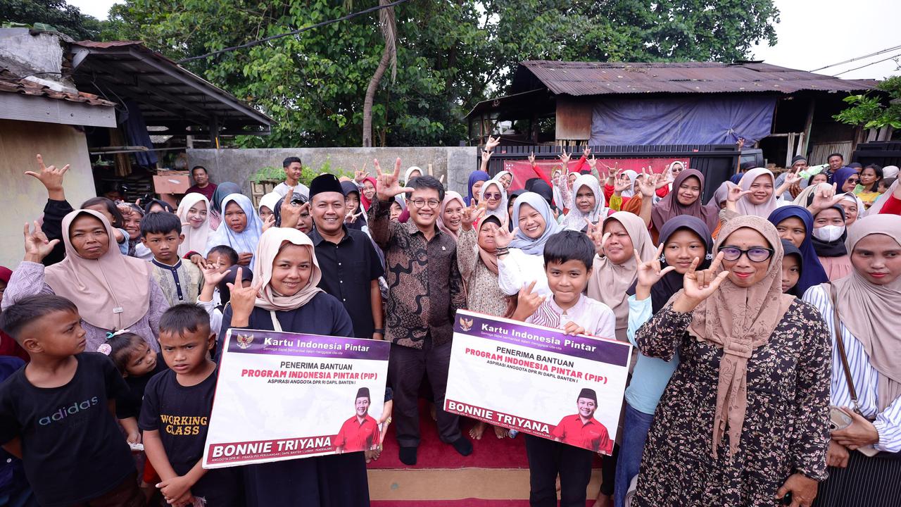 Bonnie PDIP: Dana Pendidikan dari Pajak, Harus Kembali ke Rakyat