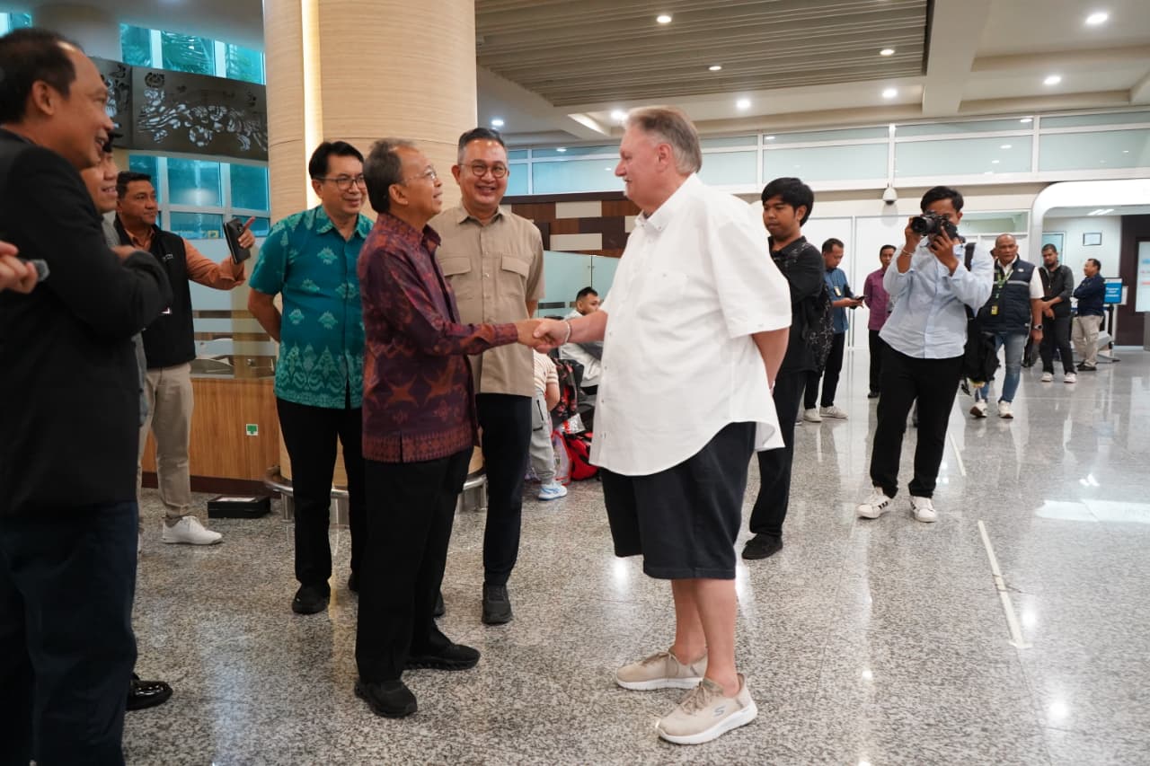 Koster Bantah Isu Penurunan Wisman ke Bali, Kunjungan Naik 600 Ribu Orang di 2025