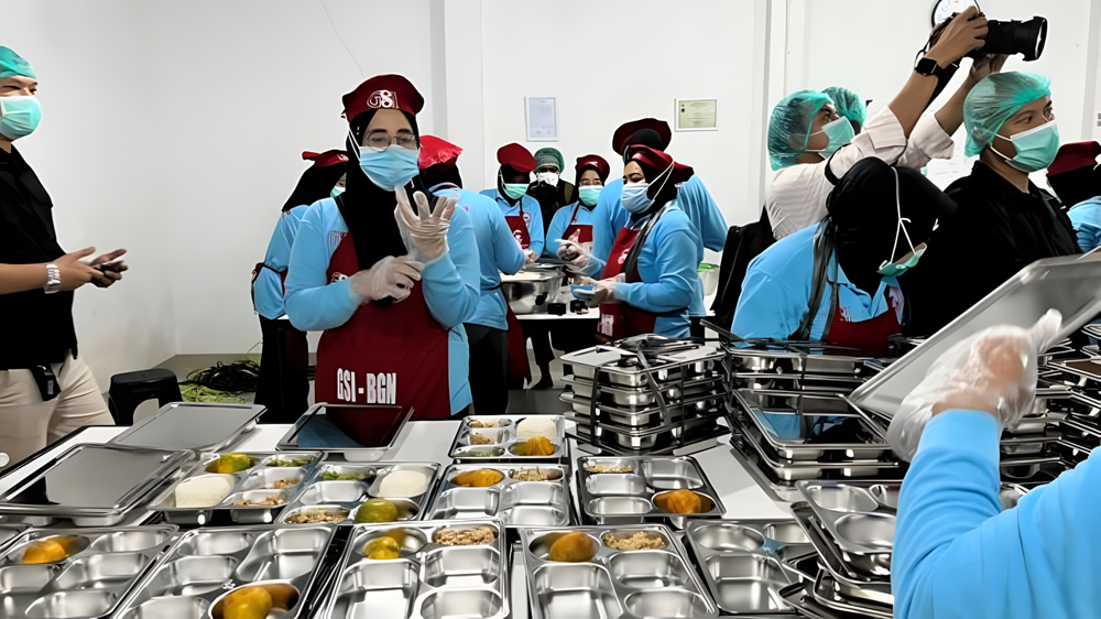 Desa Jadi Pusat Ekonomi Baru: Program MBG Jangkau 60 Juta Orang dan Sejahterakan Petani