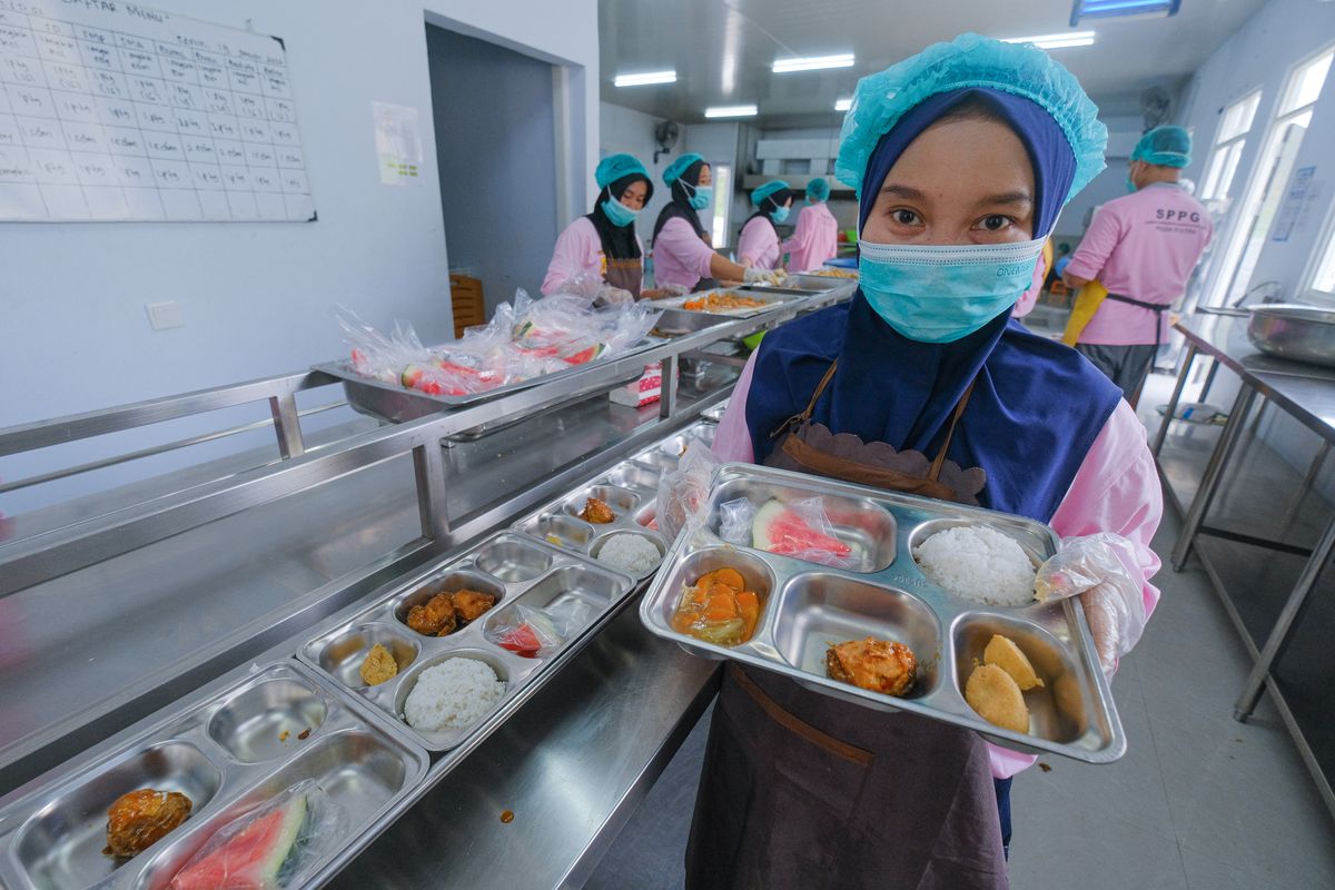 Efisiensi Program MBG: Langkah Pemerintah Jaga APBN Di Tengah Tekanan Global