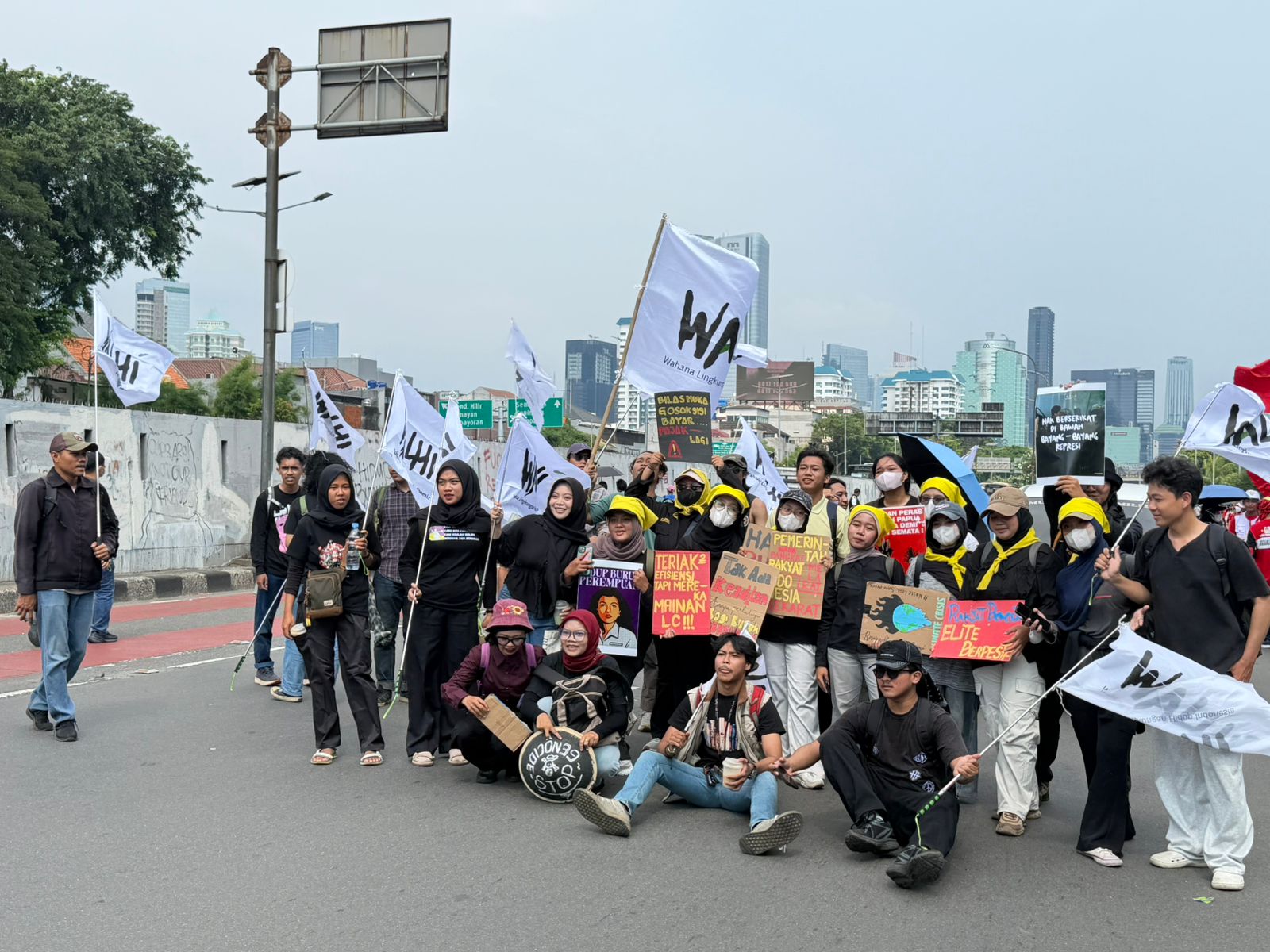 WALHI Serukan Keadilan Buruh dan Perlindungan Lingkungan pada MayDay 2026