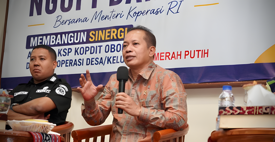 Menkop Ferry Dorong Koperasi Merah Putih Jadi Penyalur Resmi Kebutuhan Pokok