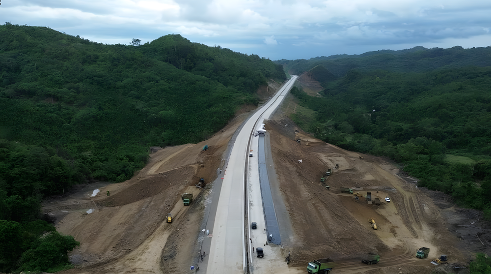 Kurangi Ketergantungan Aspal Impor, Kementerian PU Terapkan Campuran Asbuton A30 pada Tol Strategis