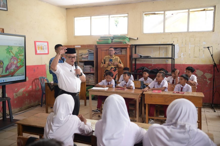 Jamin Keselamatan Siswa, Pemerintah Masifkan Revitalisasi Puluhan Ribu Sekolah Rusak