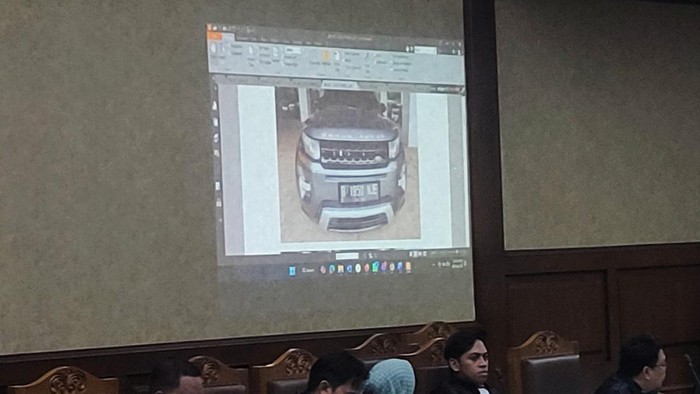 Sidang Kuota Haji Ungkap Barang Sitaan, dari Range Rover hingga LEGO Star Wars