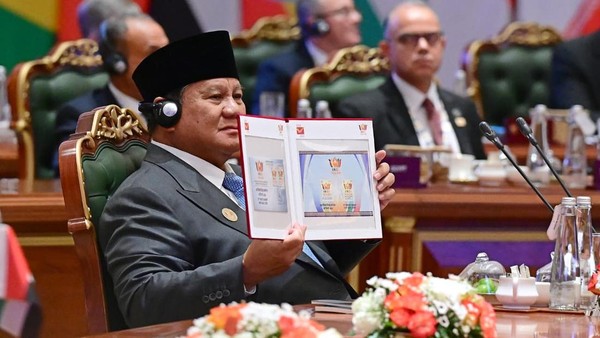 Langkah Diplomasi Prabowo di Panggung Dunia